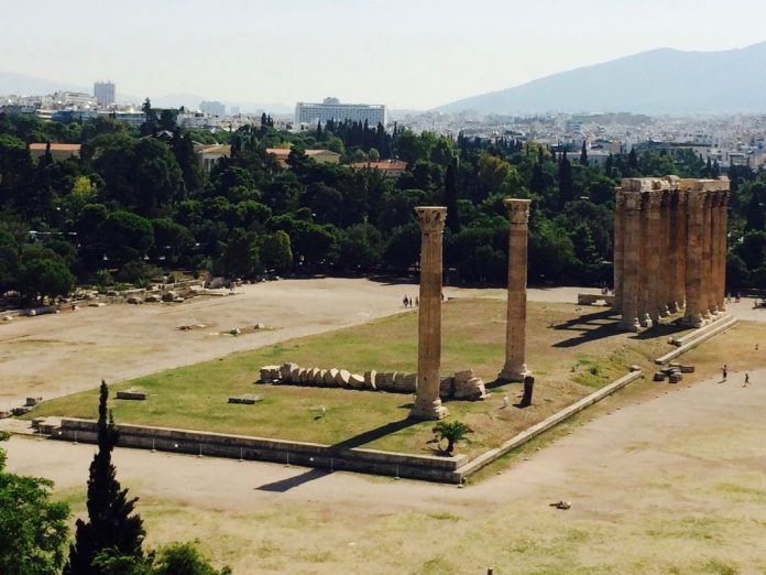 Hikes in Greece starting at Temple of Olympian Zeus