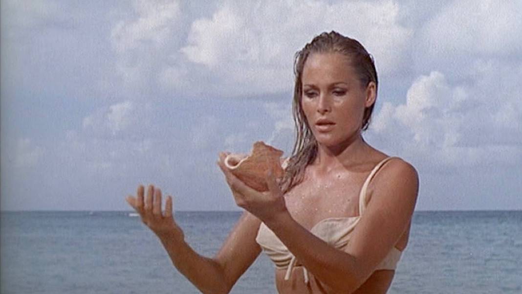 Aphrodite Ursula Andress Dr No