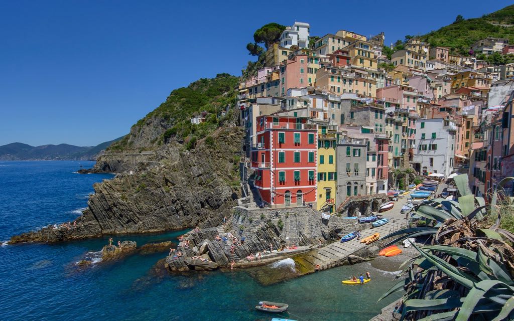 Best Cinque Terre Town Riomaggiore Italy