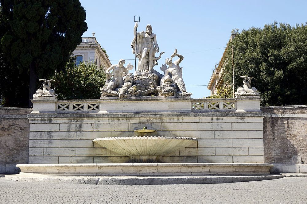 Fontana del Nettuno Neptune Piazza del Popolo Italy