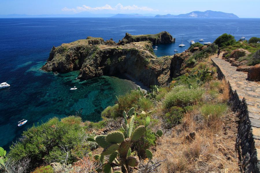 Panarea Vista dal Villaggio Preistorico