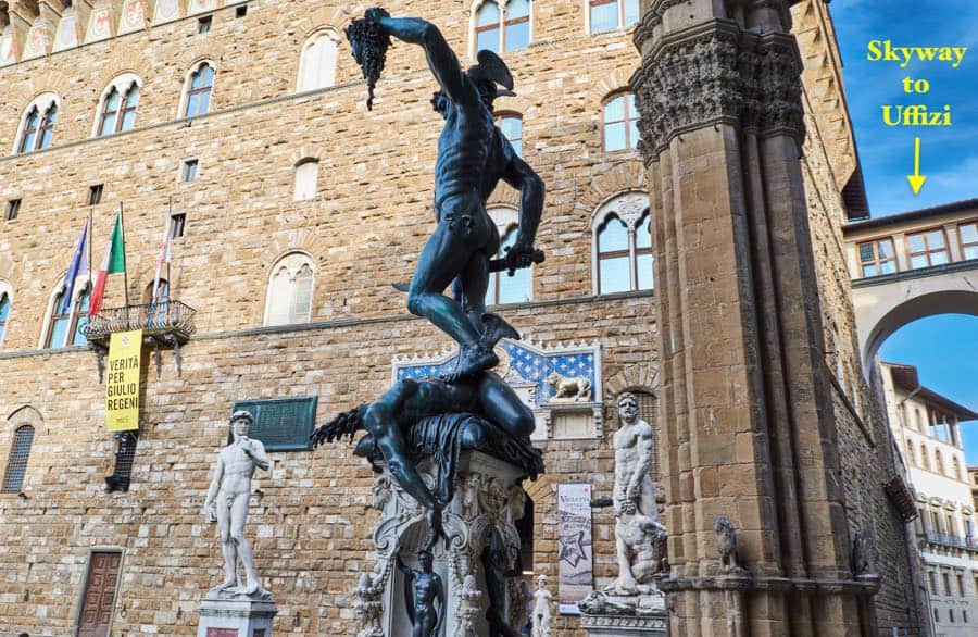 Perseus with the head of Medusa next to Uffizi Gallery