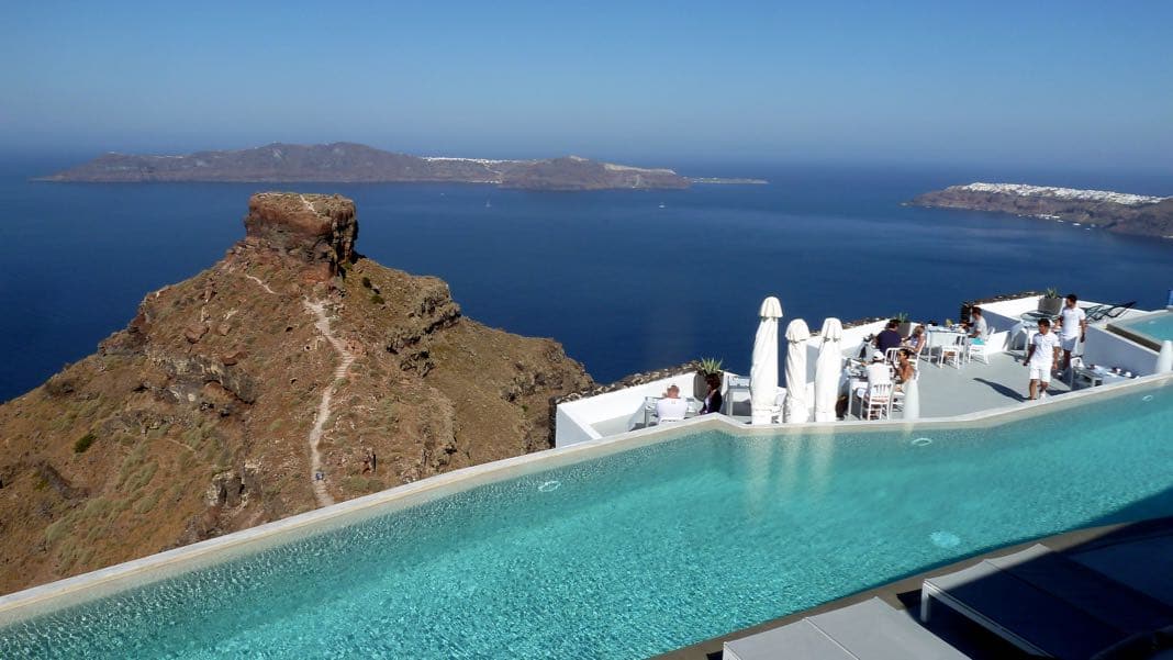 Best Pool in Imerovigli Santorini