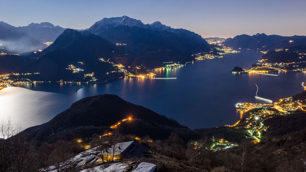 Bellagio Menaggio Lake Como at night