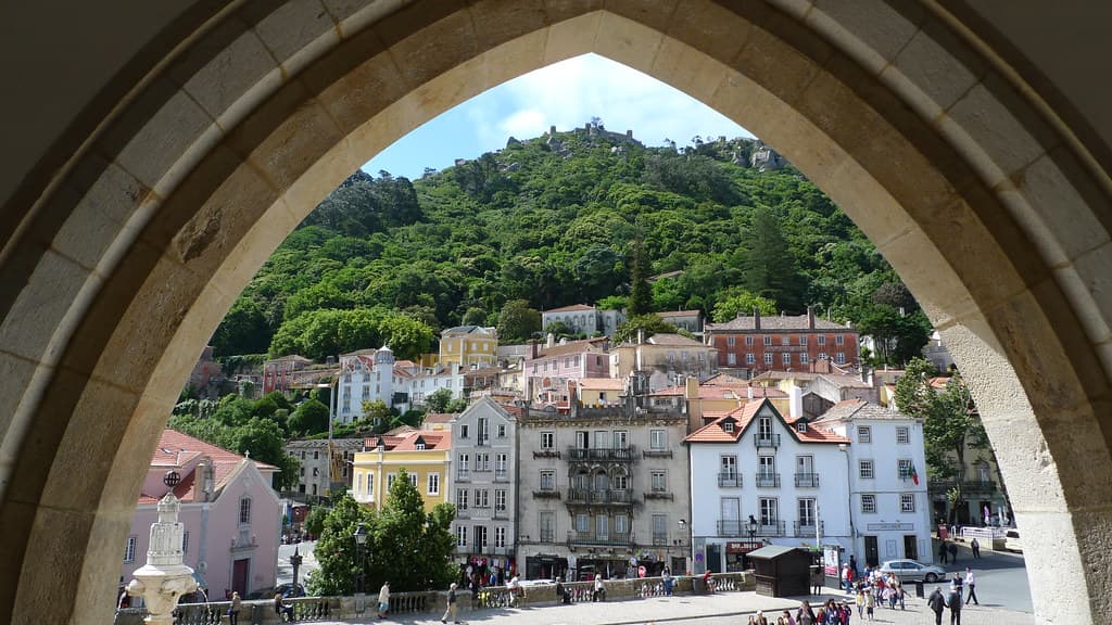 Best places to see in Sintra National Palace Archway and town centre