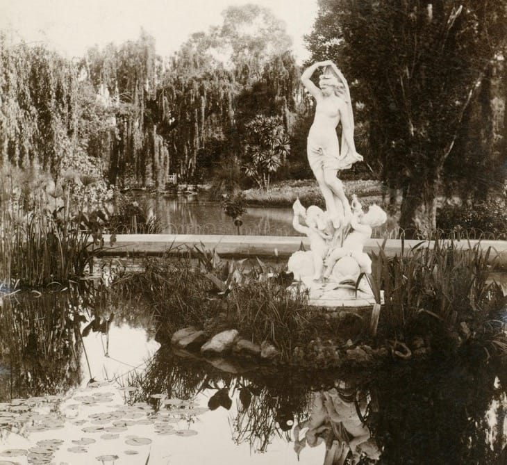 Venus rising from the sea statue Adelaide Botanic Gardens