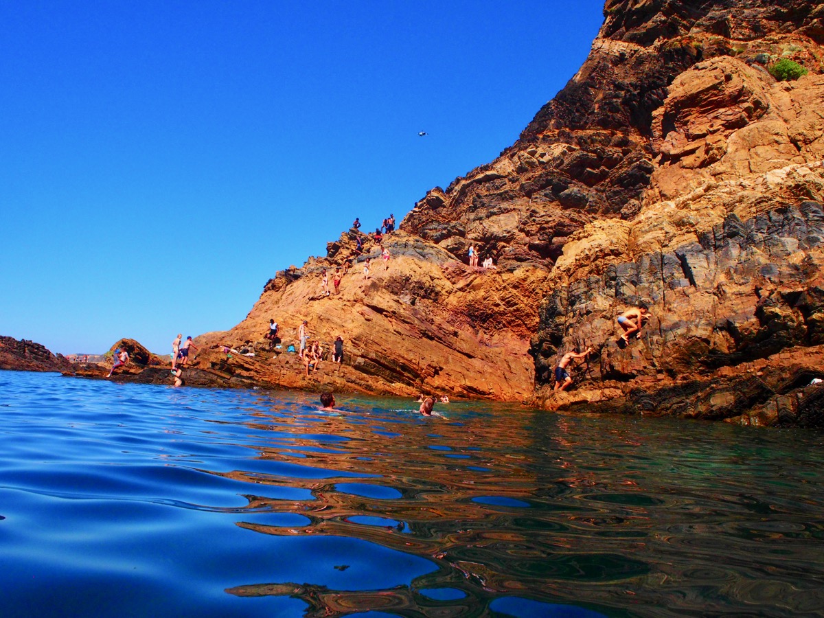 Second Valley Cliff Jumpers