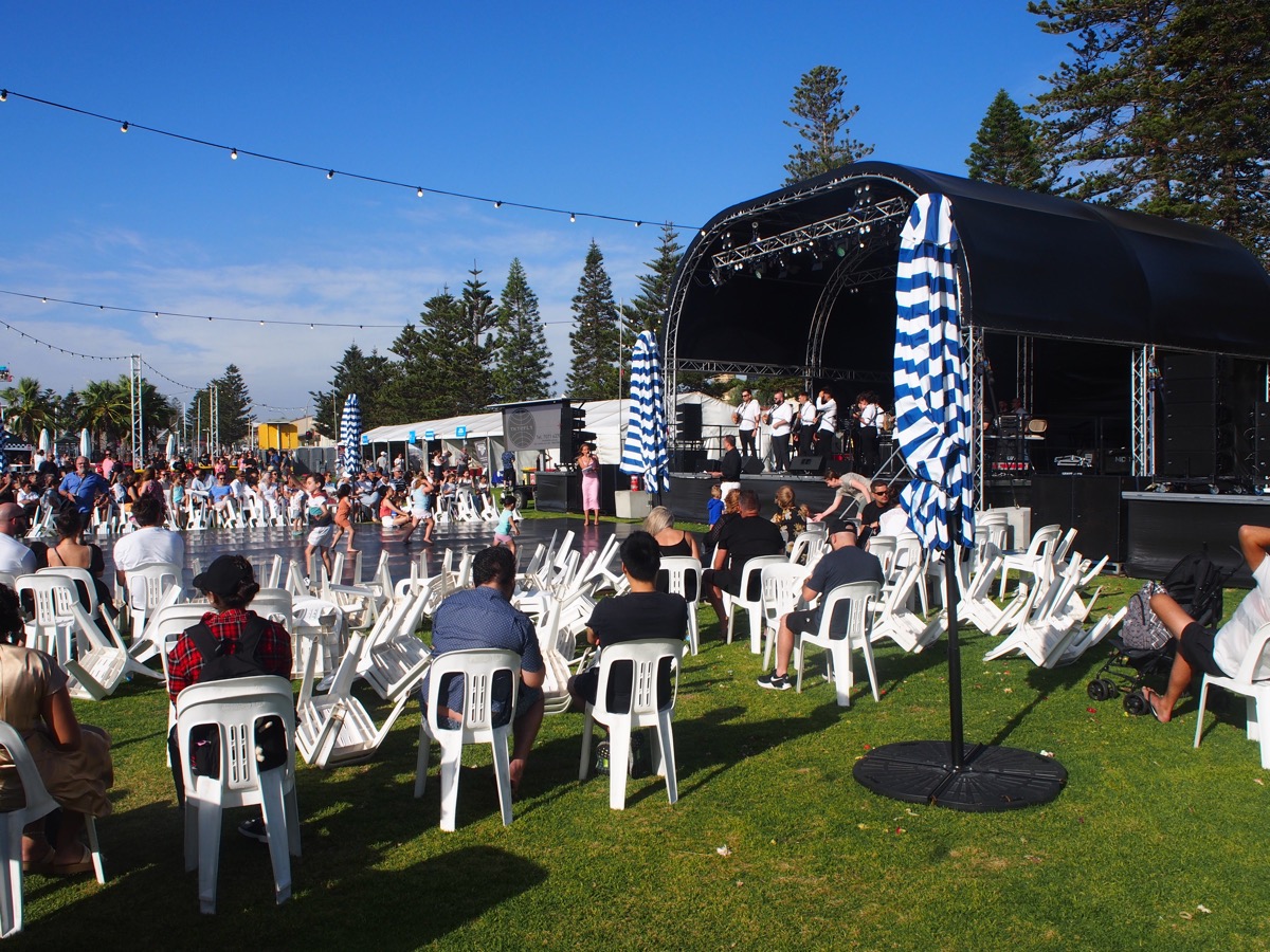 Semaphore Greek Festival Audience