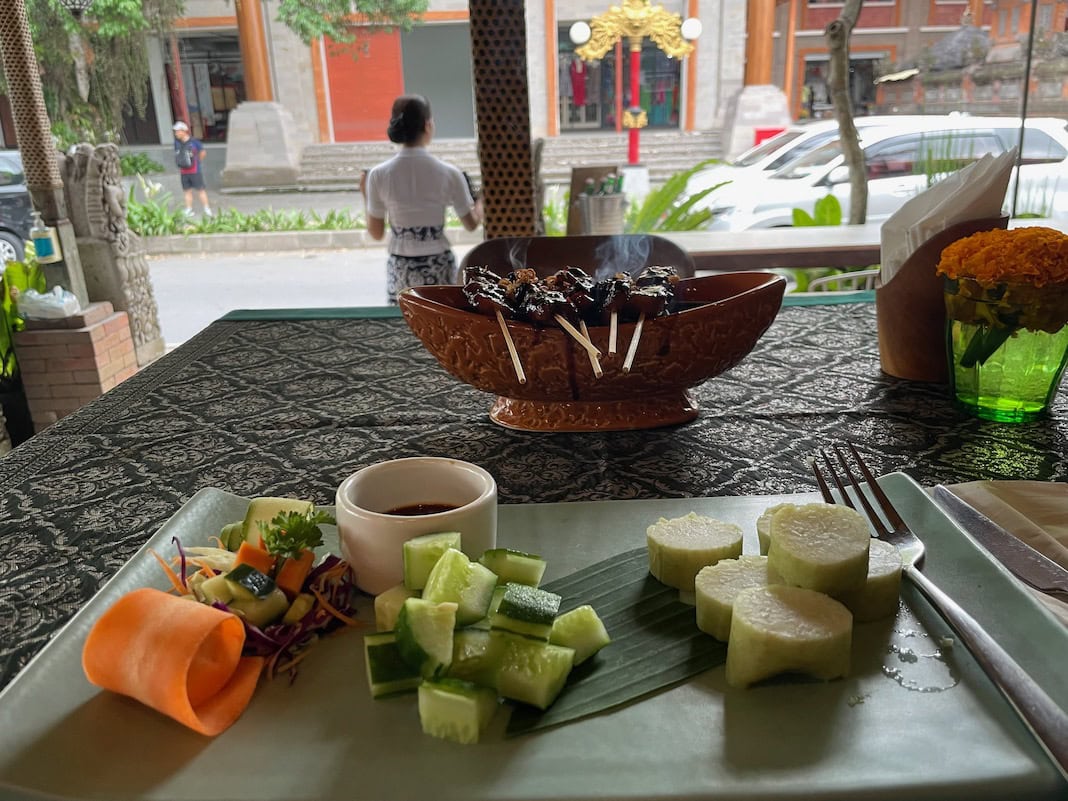 Restaurant in Ubud with Satay on the Table