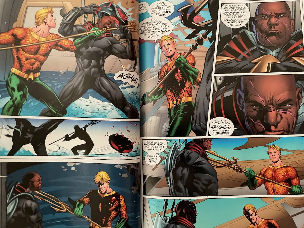 Aquaman fighting against Black Manta