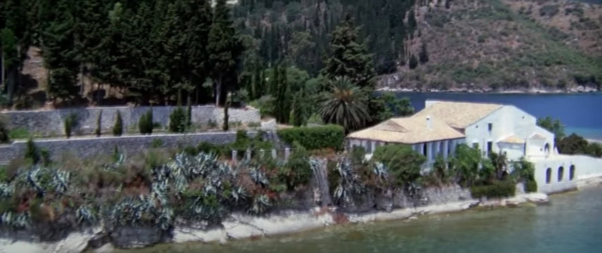 Home belonging to Theo Tomasis Onassis in The Greek Tycoon