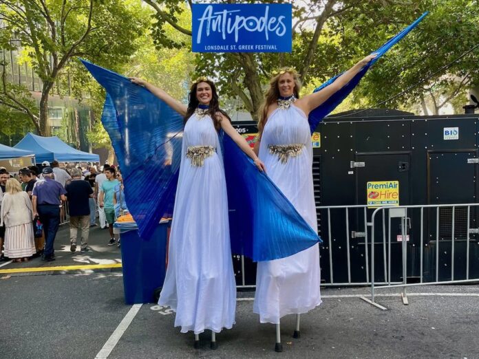 Antipodes-Festival-Stilt-Entertainers-blue-white-Highlights Antipodes Festival Stilt Entertainers blue white Highlights