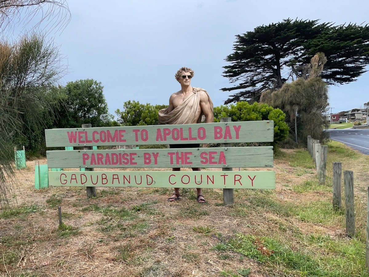 Apollo Bay Paradise by the Sea Welcome Sign